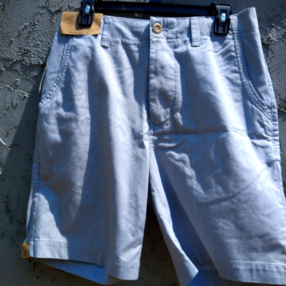 ROUNDTREE & YORKE SHORTS.  SZ 30.  NEW!! - Picture 1 of 10